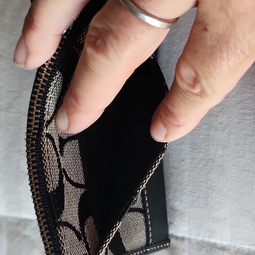 Coach Wristlet Coin - Picture 3 of 6